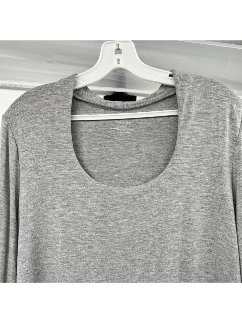GRACE Womens Scoop Neck Top Gray 3/4 Sleeve Size XL - Picture 2 of 8
